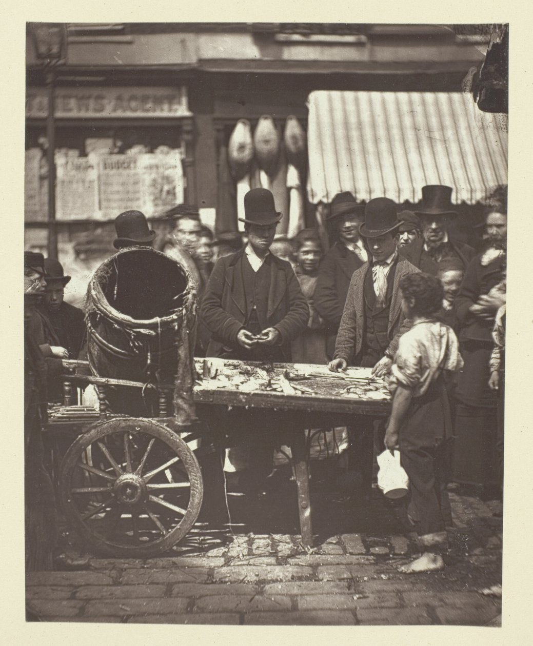  av John Thomson