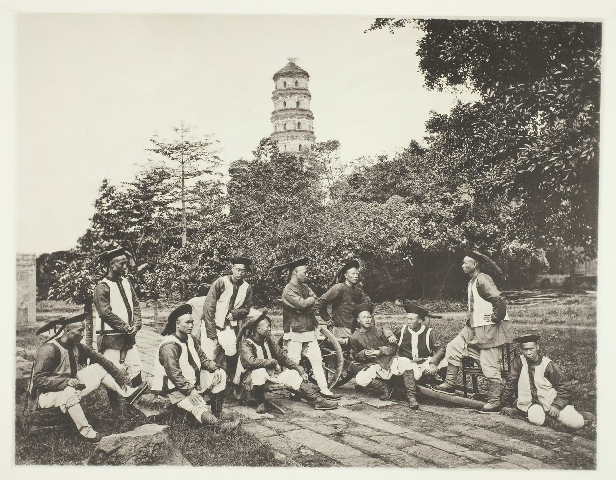 Tartarsoldater, ca. 1868. av John Thomson