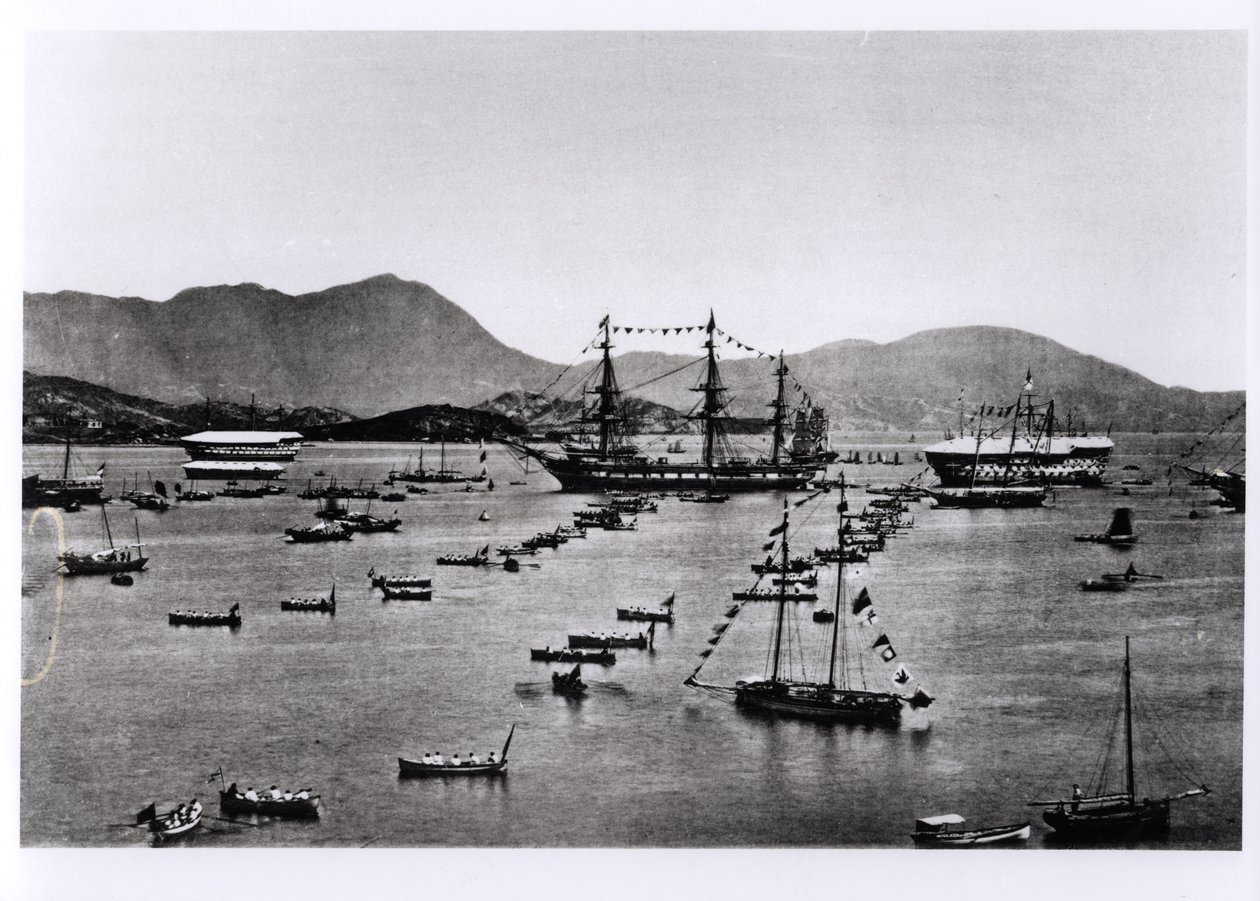 Utsikt over havnen, Hong Kong, fra 'Illustrations de la Chine et de ses Habitants' av J. Thomson, utgitt i 1873 av John Thomson