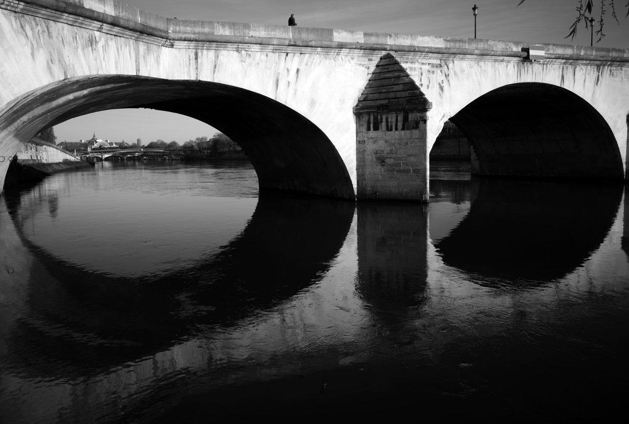  av Jon Nicholson