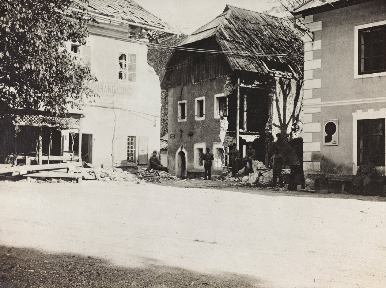 Album "Meine weltkriegs - Erinnerungen South-West Front (Kärnten, Italia, Sør-Tirol) (Min verdenskrig - minner om den sørvestlige fronten i Kärnten, Italia, Trentino-Alto Adige) 31/03/1915-12/11/ 1918 - Josef Zohles Wien ": firkant med steinsprut (s/hv pho av Josef Zohles