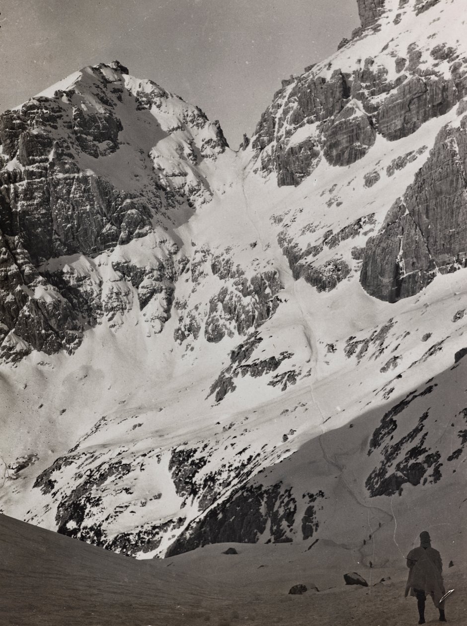 Album "Min verdenskrig - minner fra den sørvestlige fronten i Kärnten, Italia, Trentino-Alto Adige) 31/03/1915-12/11/ 1918 - Josef Zohles Vienna ": soldat i Alpene (s/hv ph) av Josef Zohles