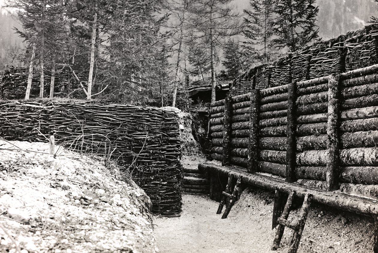 Album "Min verdenskrig - minner fra den sørvestlige fronten i Kärnten, Italia, Trentino-Alto Adige) 31/03/1915-12/11/ 1918 - Josef Zohles Vienna ": Barriere laget av tømmerstokker av Josef Zohles