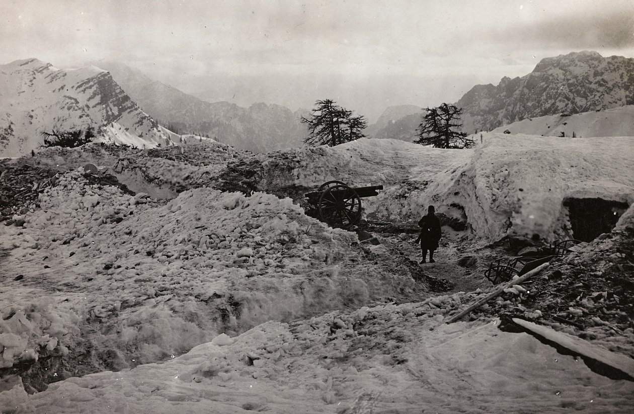 Album "Meine weltkriegs - Erinnerungen South-West Front (Kärnten, Italia, Sør-Tirol) (Min verdenskrig - minner fra den sørvestlige fronten i Kärnten, Italia, Trentino-Alto Adige) 31/03/1915-12/11/ 1918 - Josef Zohles Wien ": skyttergraver i snøen på av Josef Zohles