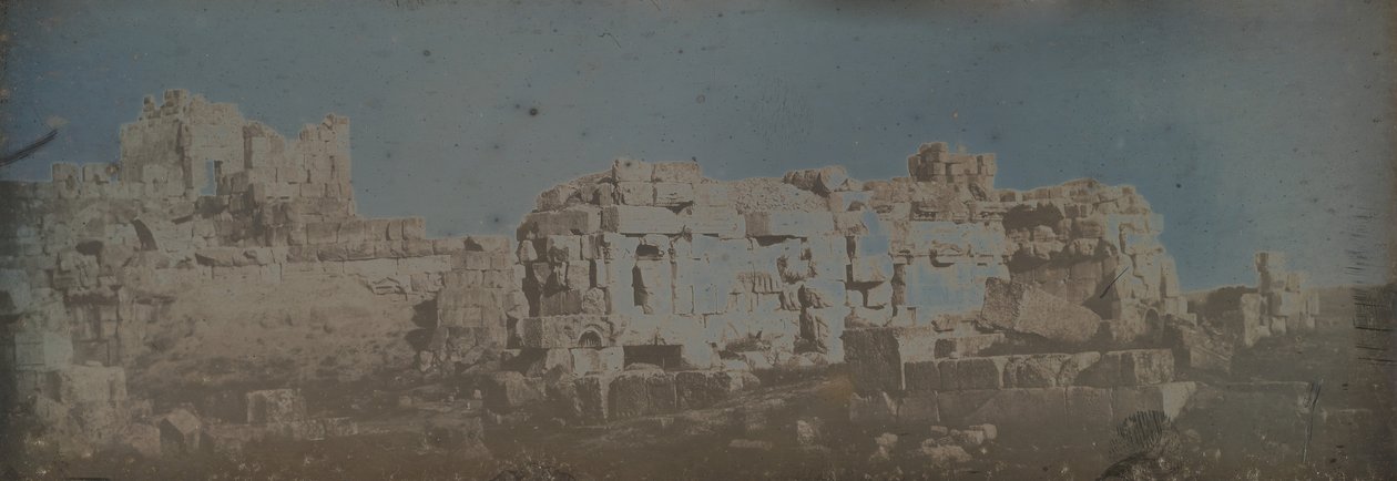 Sekskantet domstol, Jupiters tempel, Baalbek, 1843. av Joseph Philibert Girault De Prangey