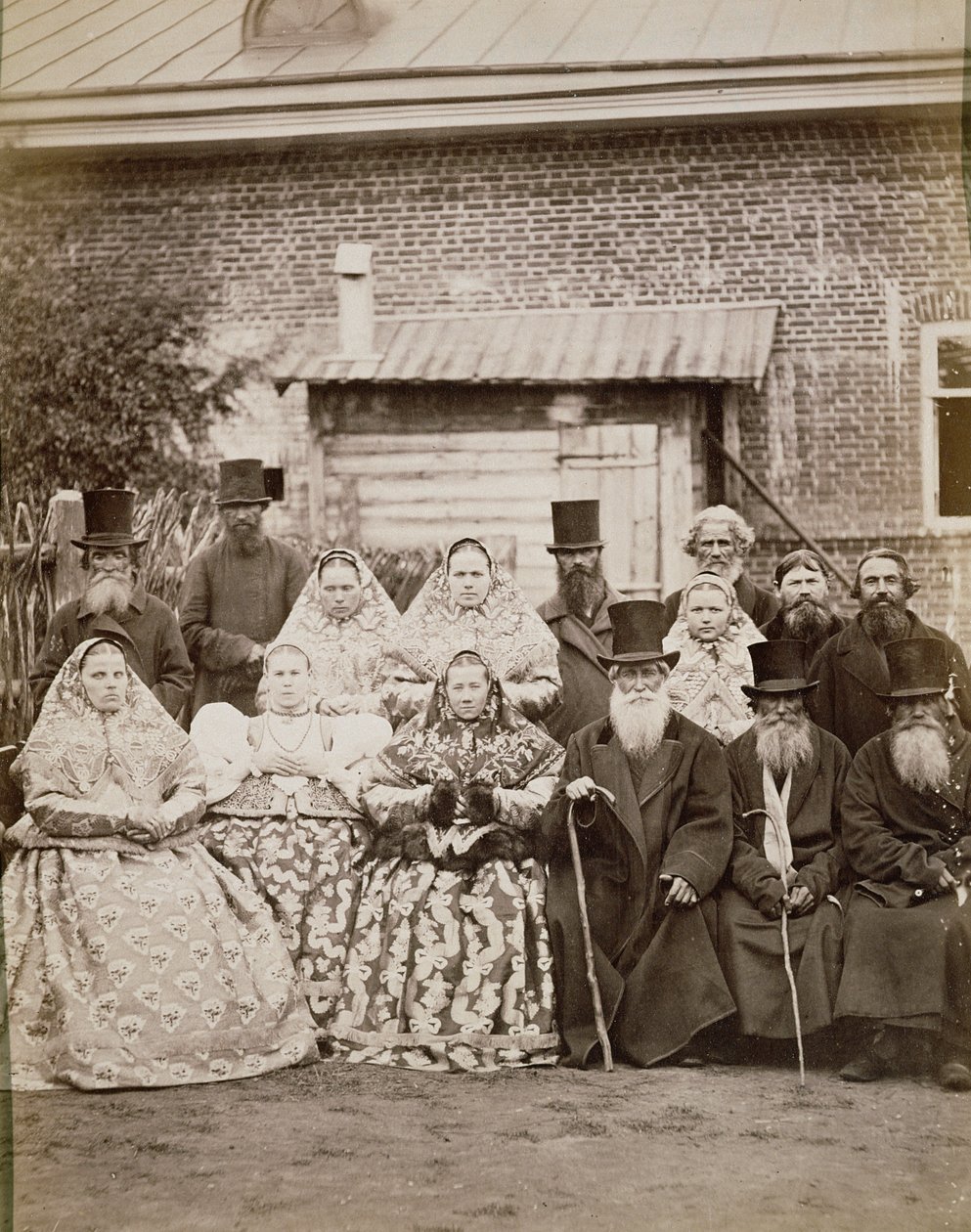 Familie fra Nijni, Novgorod, ca. 1875 (albumtrykk) av Juan Raoult