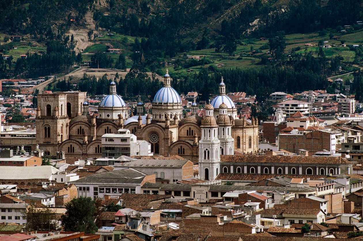 Utsikt over Cathedral of Immaculate Conception eller New Cathedral, designet av Juan Bautista Stiehle (1829-1899), Cuenca (UNESCOs verdensarvliste av Juan Bautista Stiehle