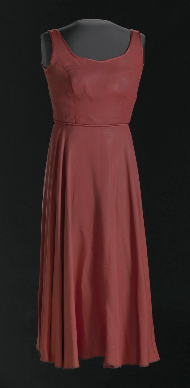 Kostymekjole til Lady in Red fra for fargede jenter... på Broadway, 1976-1978. av Judy Dearing