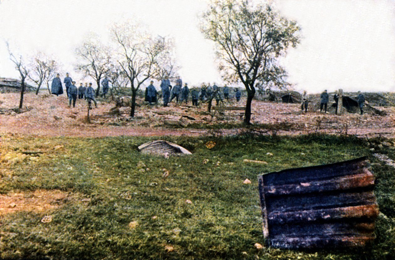 Et tilfluktsrom for den franske hæren nær Verdun ødelagt av tyskerne, september 1916 (autokrom) av Jules Gervais Courtellemont