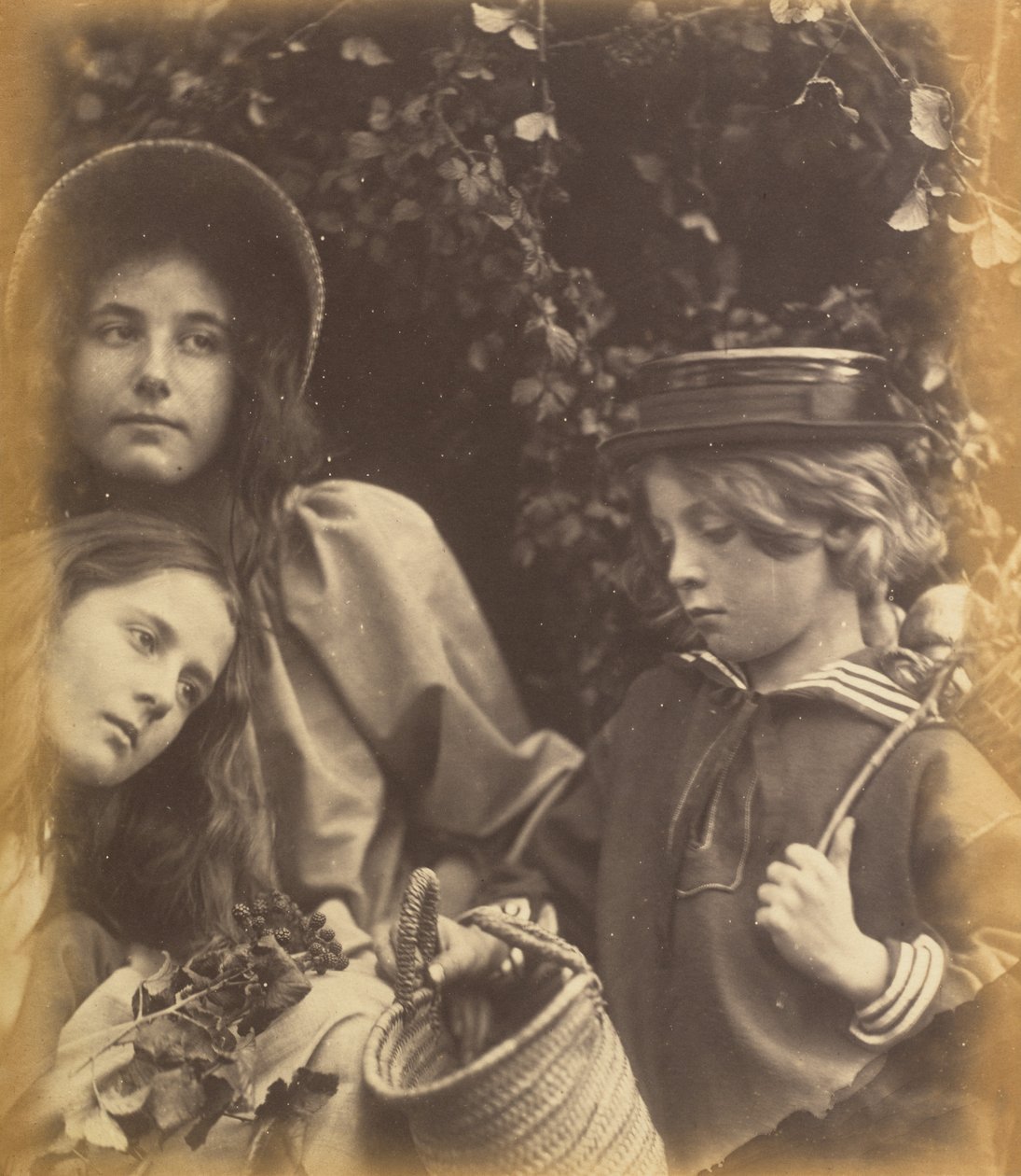 Elizabeth Keown, Kate Keown og Freddy Gould av Julia Margaret Cameron