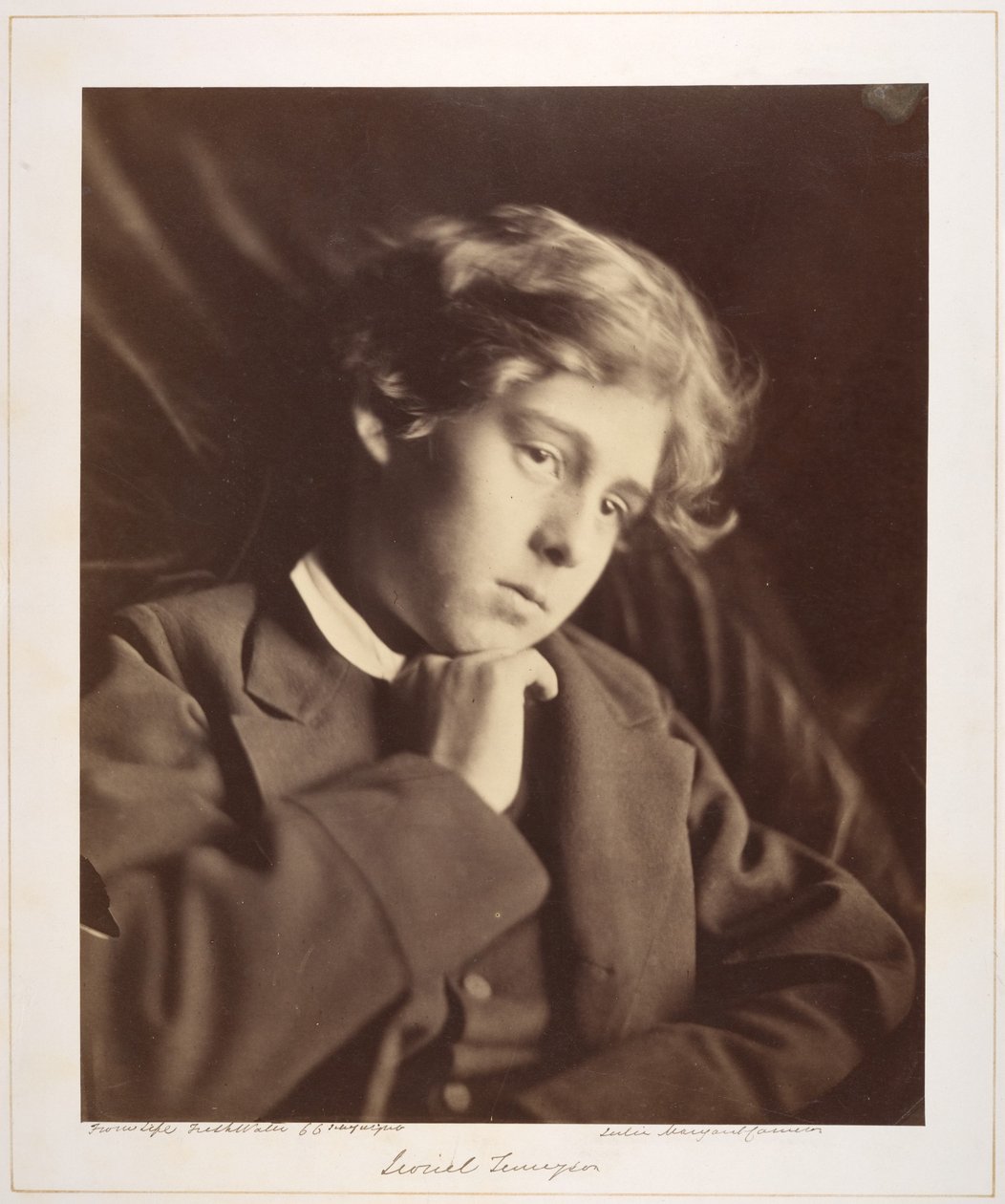 Lionel Tennyson, Freshwater av Julia Margaret Cameron