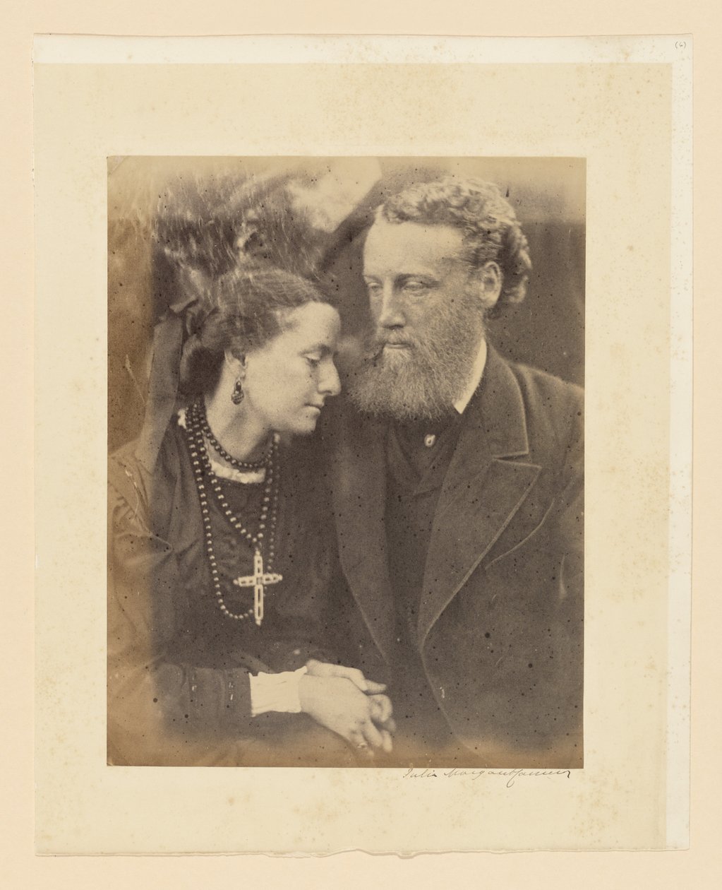 [Oberstløytnant Robert James Loyd-Lindsay og Harriet Sarah Loyd-Lindsay] av Julia Margaret Cameron