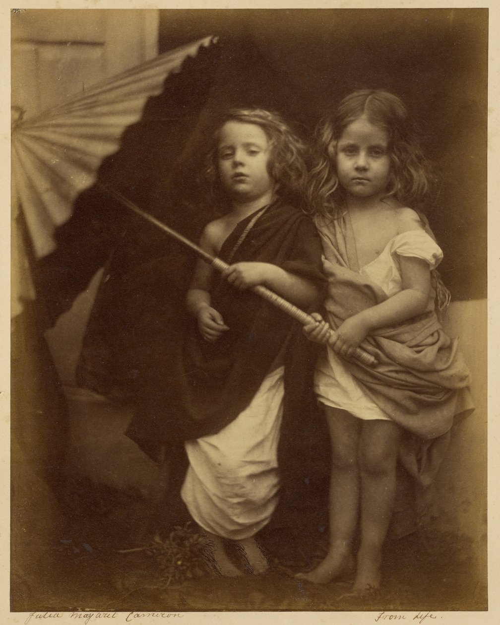 [Paul og Virginie] av Julia Margaret Cameron