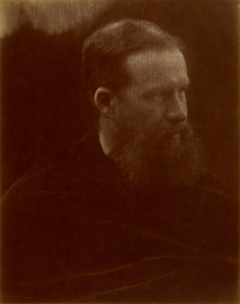 [Portrett av mann med skjegg] av Julia Margaret Cameron