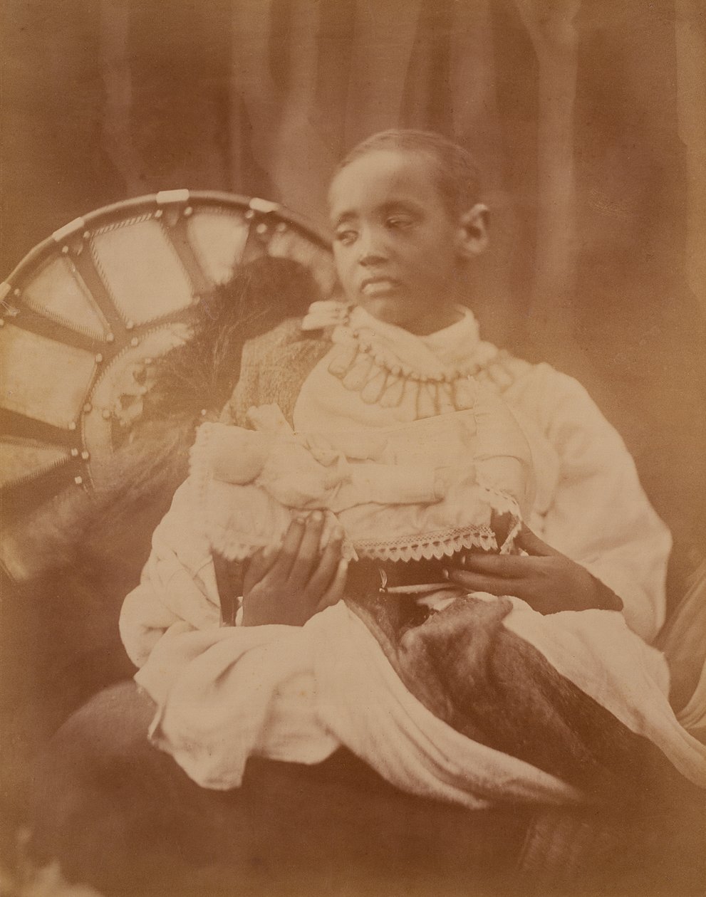 Prins Dejatch Alamayou av Abessinia, ca. 1868 av Julia Margaret Cameron