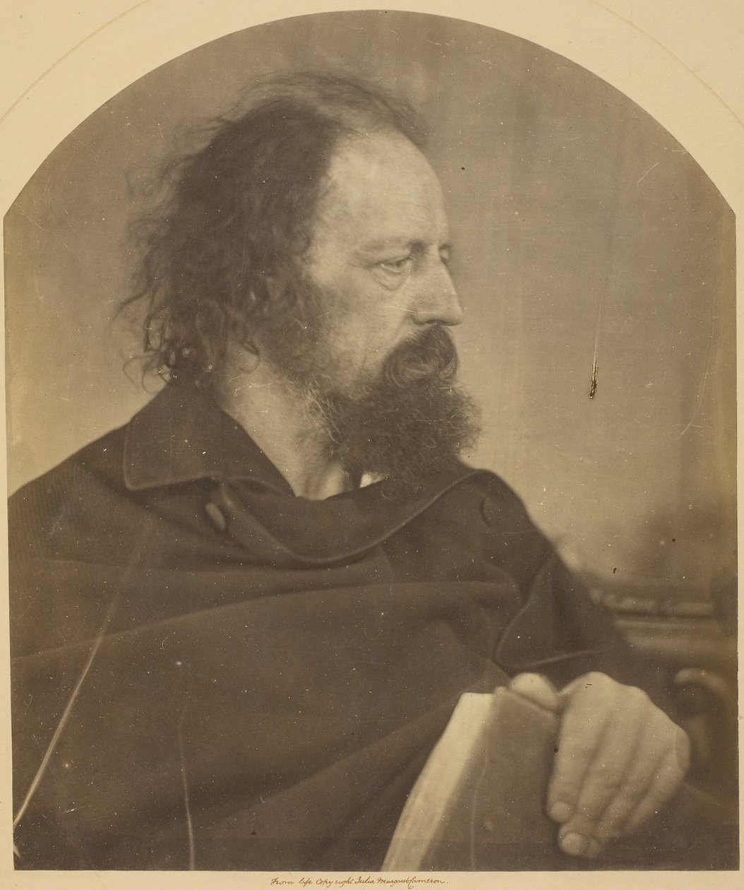 Den skitne munken, Alfred Tennyson av Julia Margaret Cameron