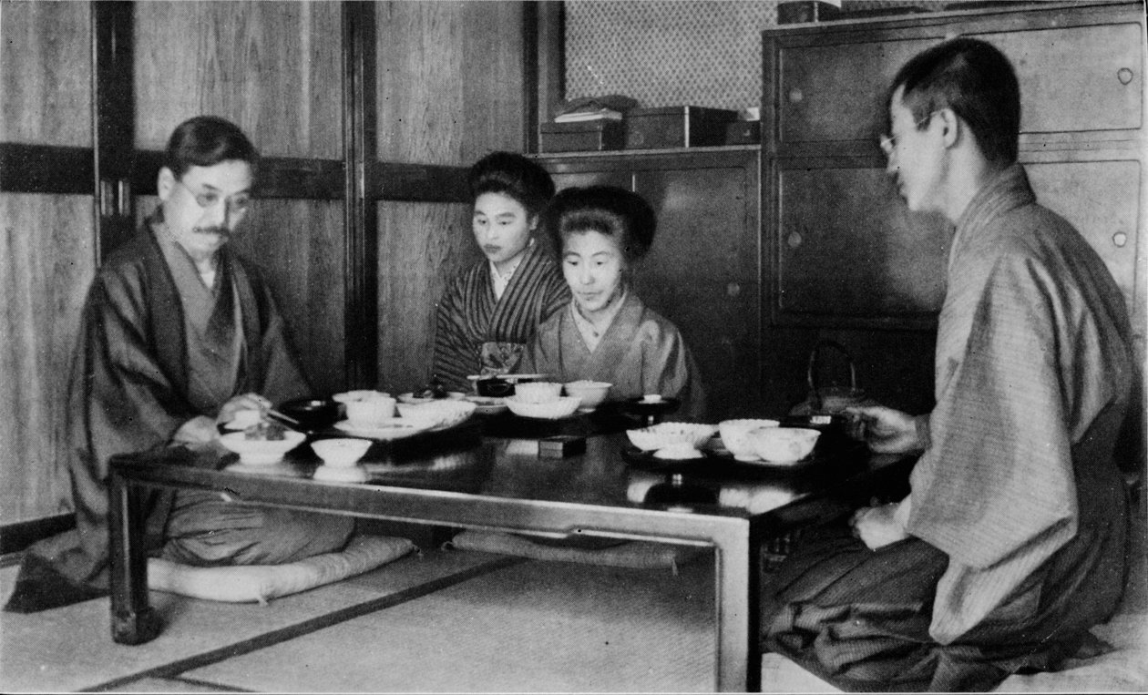 Japansk familielunsj, ca 1900, 1921 av Julian Leonard Street
