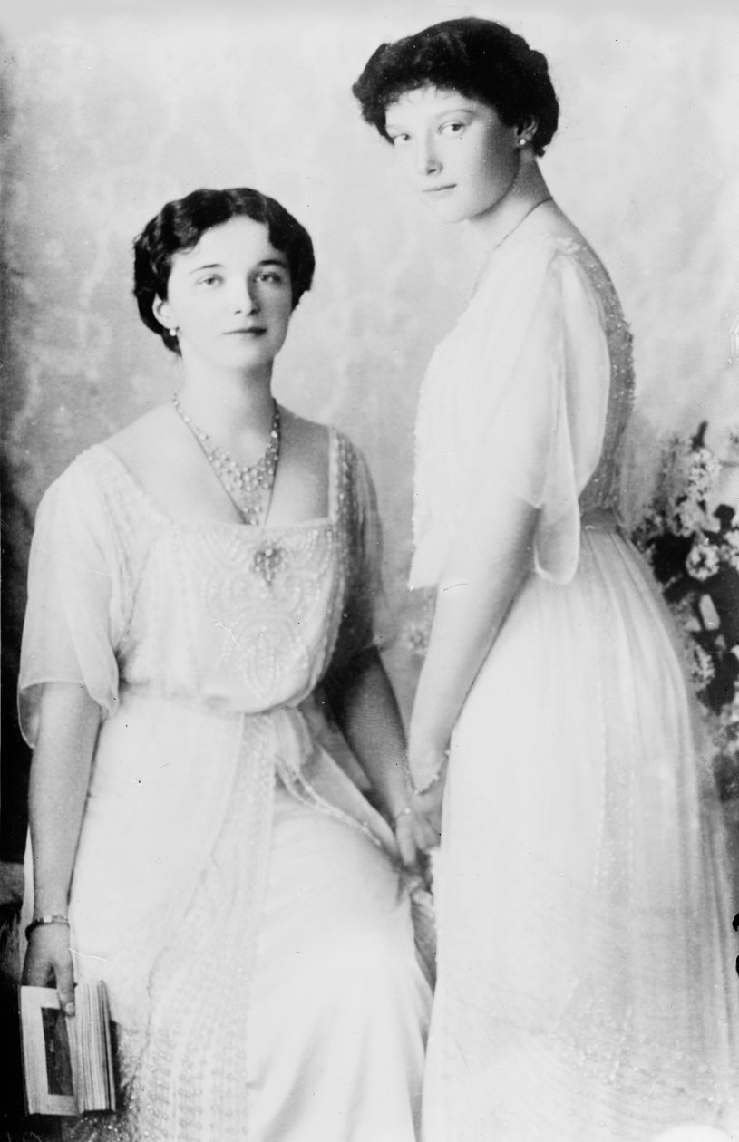 Storhertuginnene Olga og Tatiana av Russland, 1910-tallet av K. von Hahn