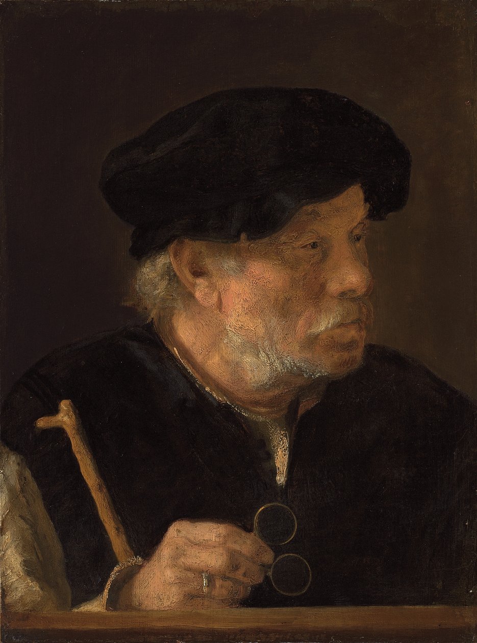 En mann, lang byste, holder en stokk og brillene hans, ved en trehylle av Karel van der Pluym