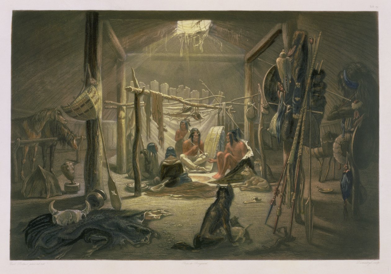 The Interior of the Hut of a Mandan Chief, plate 19 fra bind 2 av 'Reiser i det indre av Nord-Amerika', gravert av Narcisse Desmadryl, 1844 (akvatint) (se 29098 for detaljer) av Karl Bodmer