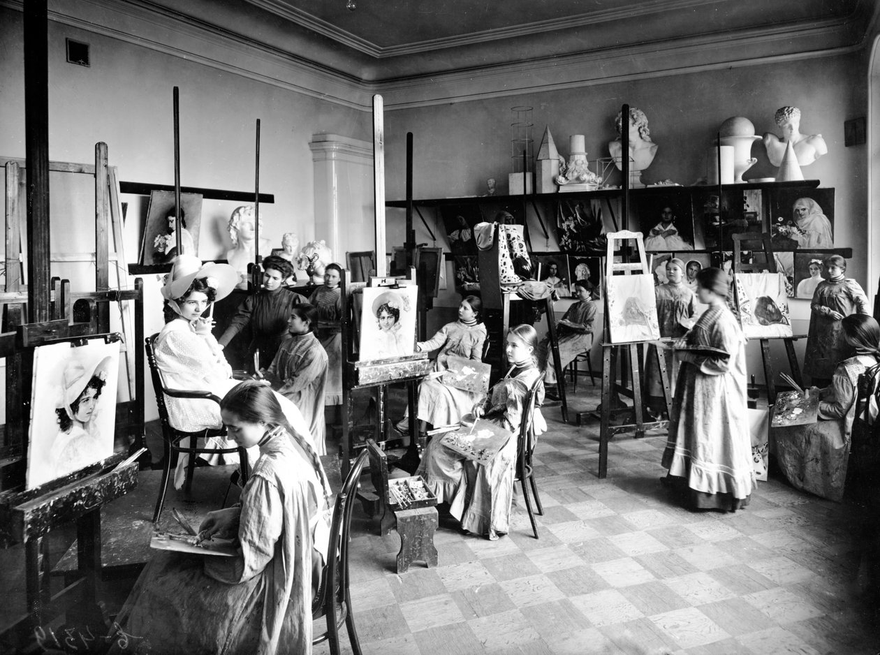 Elever i en malerklasse, Vladimir Church School, St. Petersburg, 1909 av Karl Karlovich Bulla