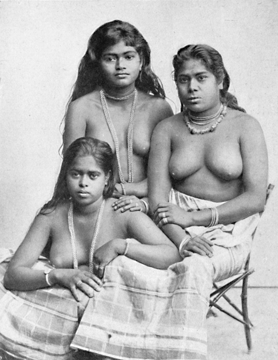 Tre tamilske jenter fra Deccan, 1902 av Karl Hagenbeck