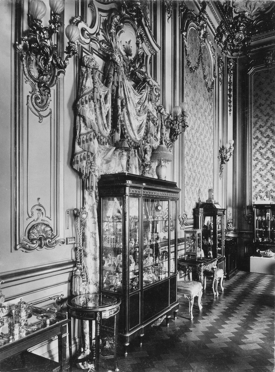 Utstillingen av Fabergé-huset, 1902 av Karl Karlovich Bulla
