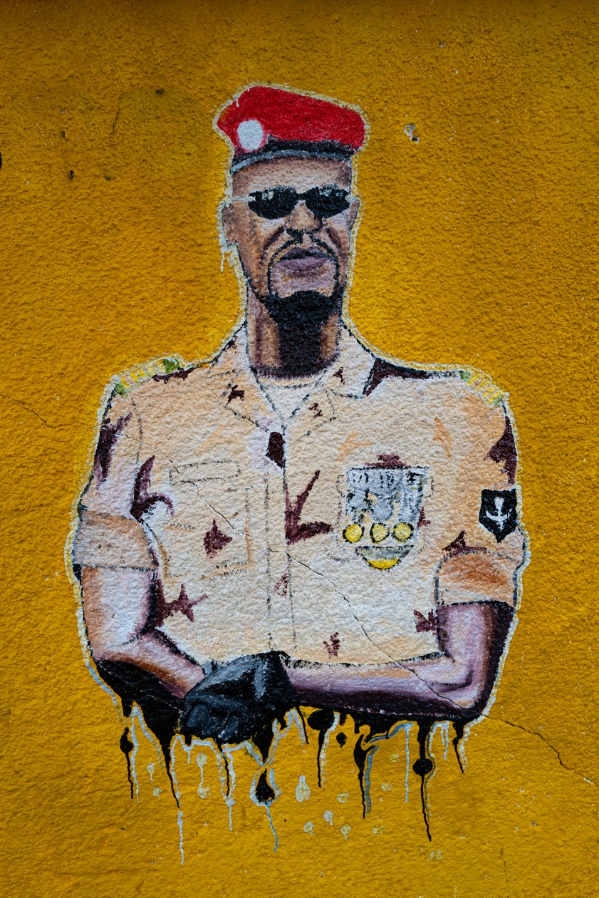 Gatekunstportrett av Mamadi Doumbouya, Conakry, 2019 av Alec Hunter