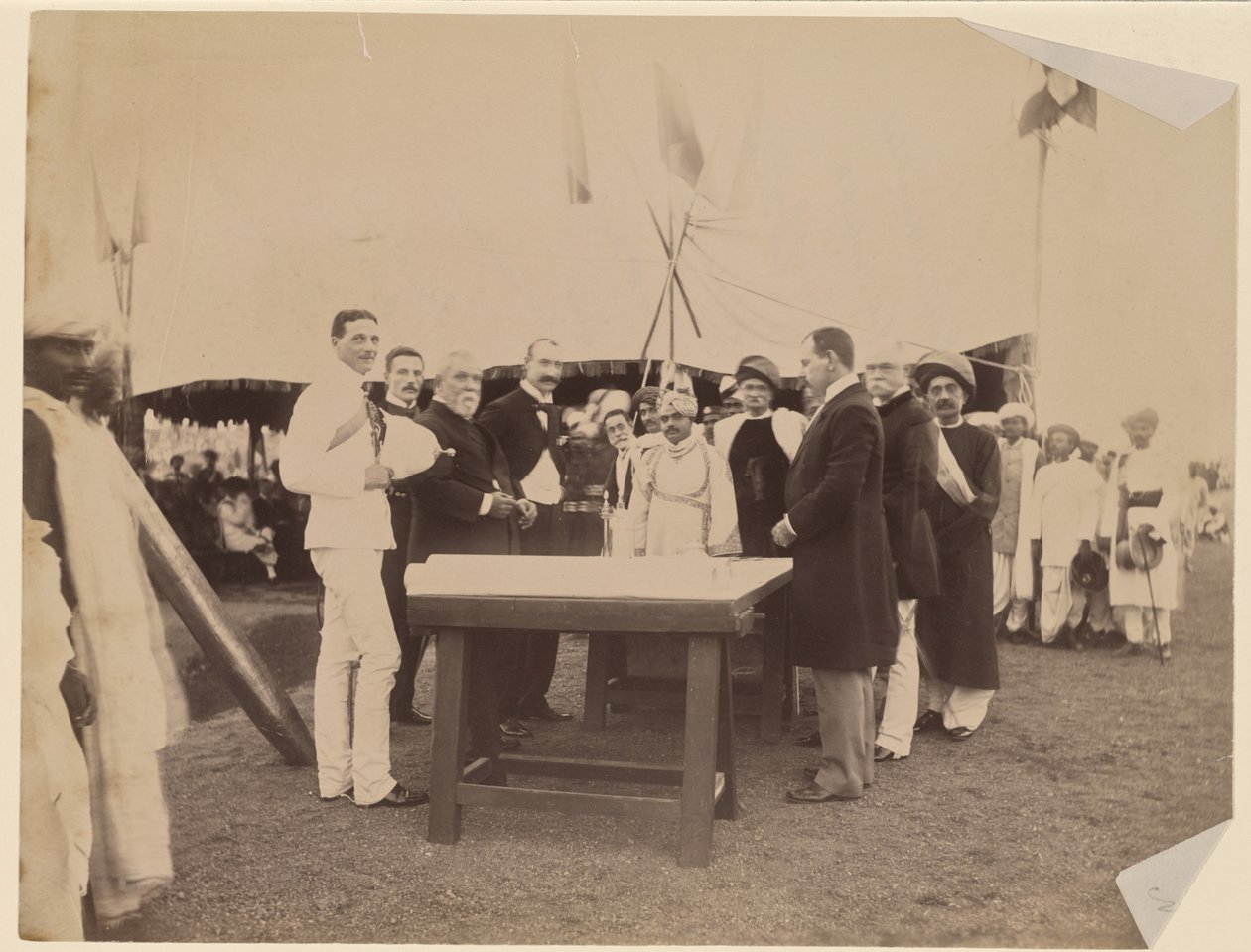  av Khanderao R. Naik