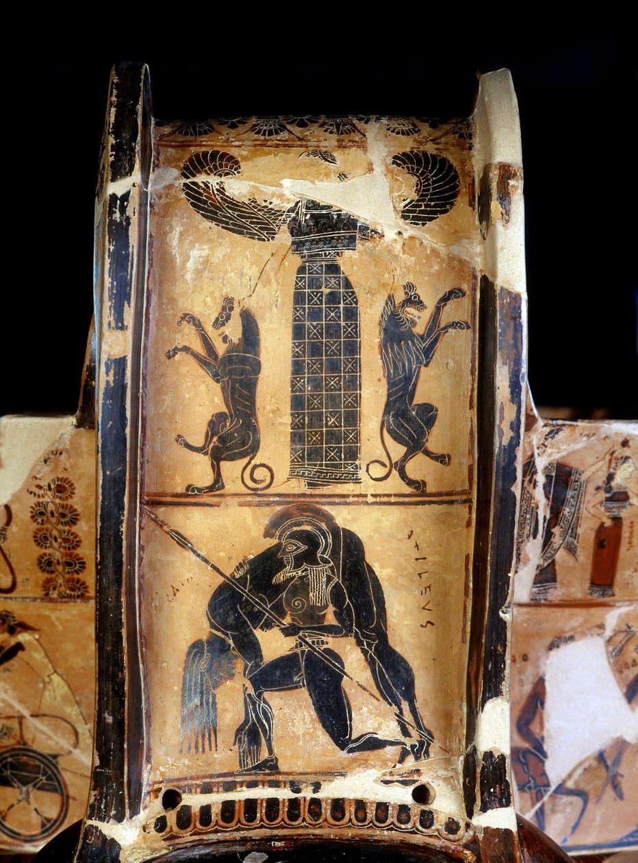 The Francois vase: detail of the crater with black figures depicting Achilles dead carried by Ajax and realized by the potter Ergotimos and the painter Klitias. 570 BC. From Siena. Florence. National Museum of Archaeology. av Kleitias Kleitias