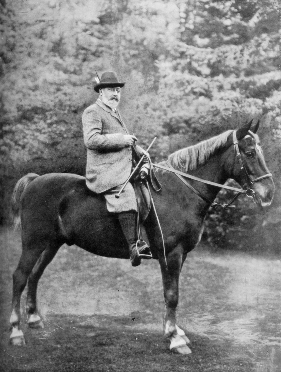 Kong Edward VII rir til dekningene i Sandringham, Norfolk, c1902-c1910 1910 av Knights Whittome