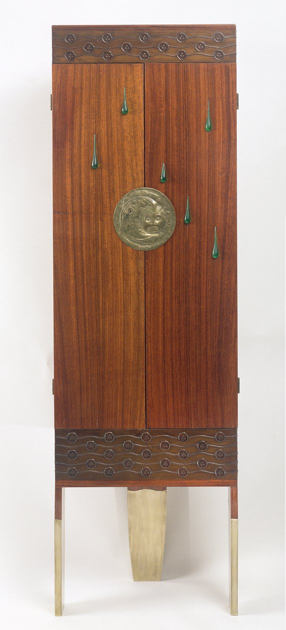 The Enchanted Princesses Cabinet, ca. 1900 (ulike tresorter, påført glass, nikkelbelagt kobber) (se også 84711) av Koloman Moser