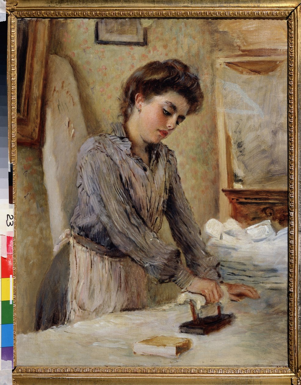 Strykemaskinen - Kvinnestryking (Woman Ironing). Maleri av Konstantin Yegorovich Makovsky (Constantin Makovsky) (1839-1915), olje på lerret, cirka 1900. Russisk kunst sent på 1800-tallet – begynnelsen av det 20. århundre. Statens friluftsmuseum, Rostov Kre av Konstantin Egorovich Makovsky