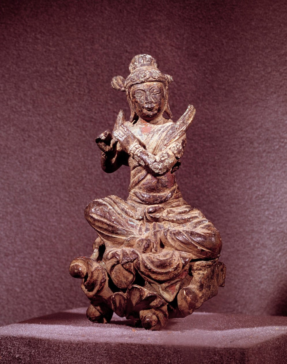Art Coreen: representasjon av en Apsara i gylden bronse, som Celeste. Periode Silla (7.-10. århundre). Nasjonalmuseet i Korea av Korean School