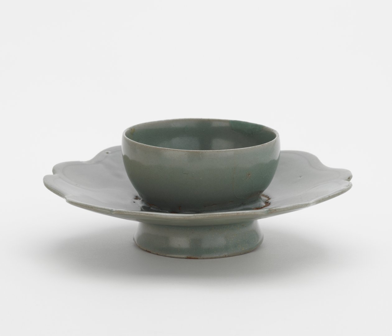 Skålstativ, første halvdel av 1100-tallet (steintøy med celadon-glasur) av Korean School