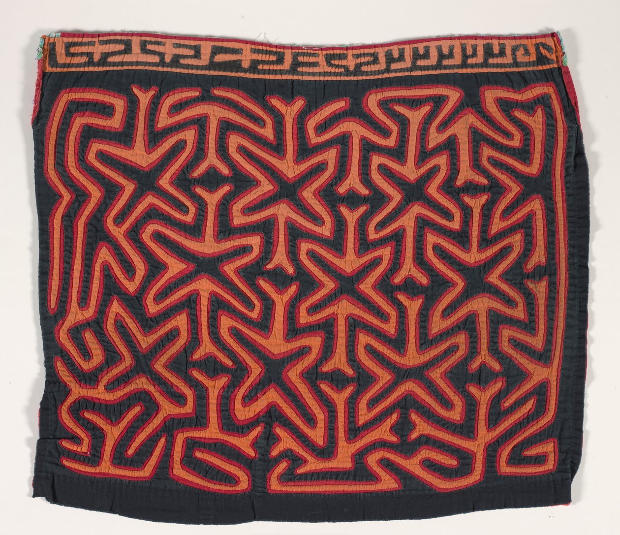 Skjortepanel (mola), ca. 1950 (påført bomull) av Kuna Indian Culture