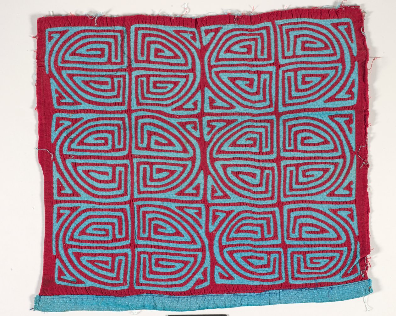 Skjortepanel (mola) (påført bomull) av Kuna Indian Culture