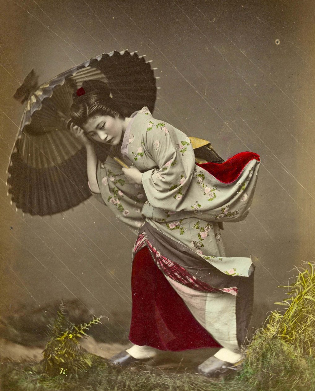 Kvinne fanget i en regnstorm, ca. 1890 av Kusakabe Kimbei