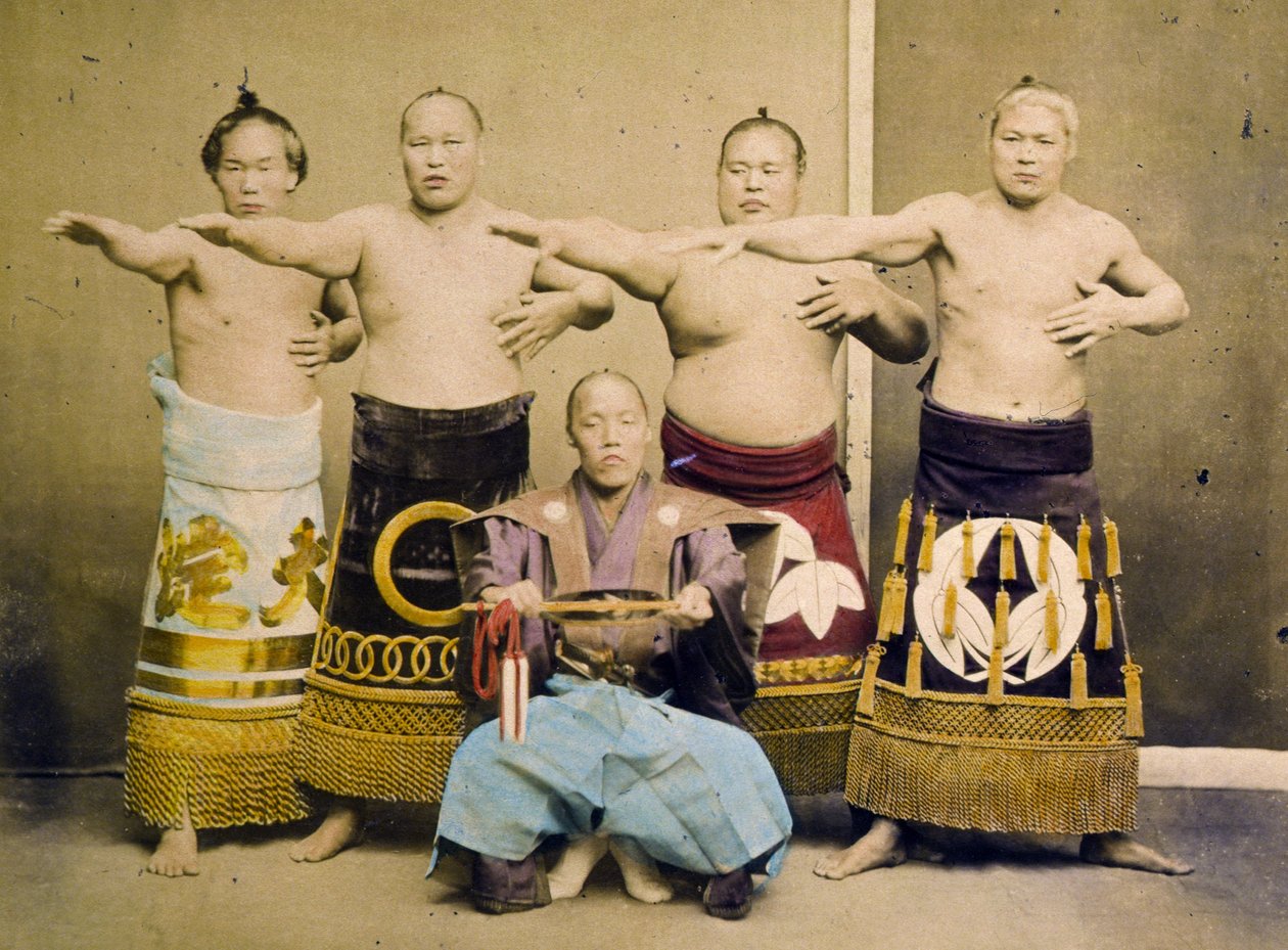 Sumobrytere, ca. 1877 av Kusakabe Kimbei