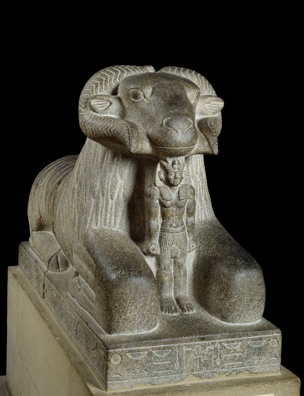 Statue av væren til Amun, granitt ca. 680 f.Kr av Late Period Egyptian