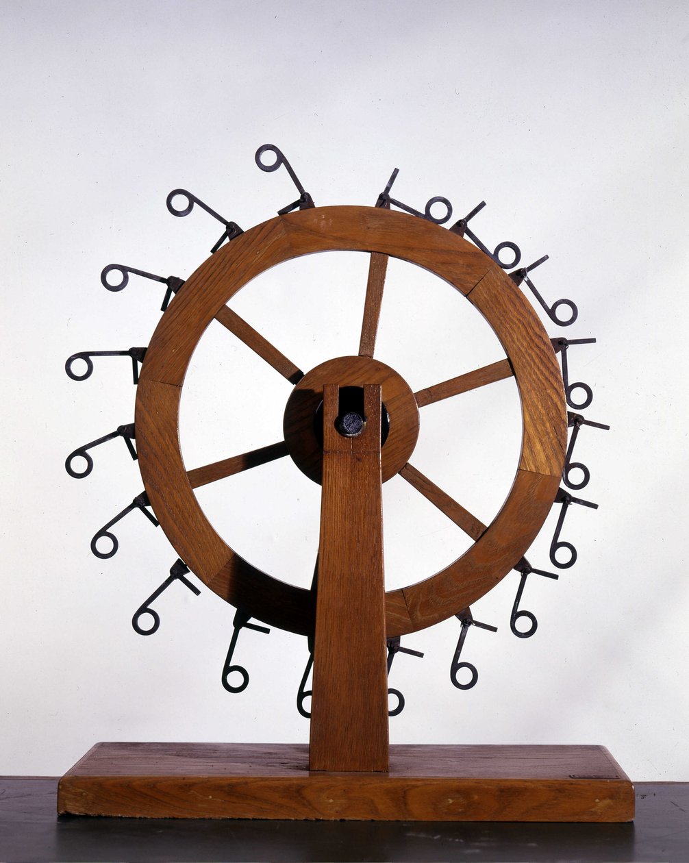 Perpetual Motion av Leonardo da Vinci (Leonardo da Vinci) - Museum of Science and Techniques of Leonardo da Vinci, i Milano. av Leonardo da (after) Vinci