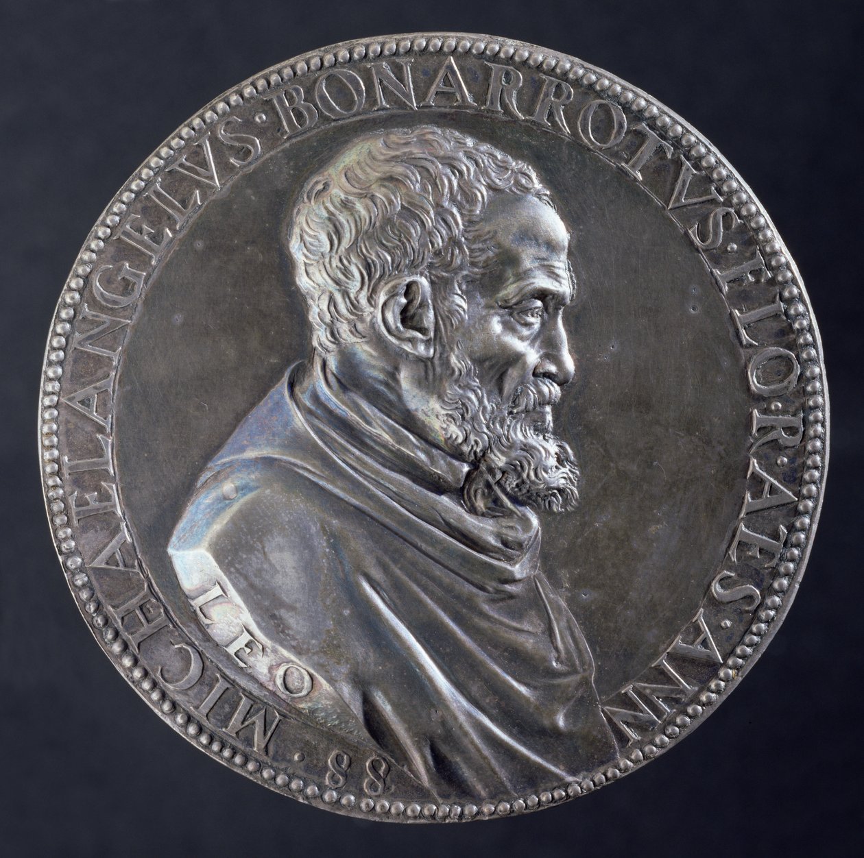 Forsiden av medaljen til Michelangelo Buonarroti (1475-1564) i en alder av 88, 1561 (sølv) (se 122330 for baksiden) av Leone Leoni