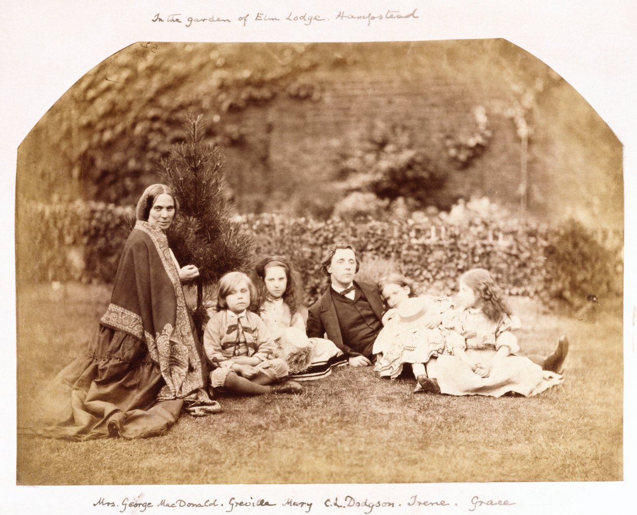 Portrett av MacDonald-familien med Lewis Carroll, 1863 av Lewis Carroll