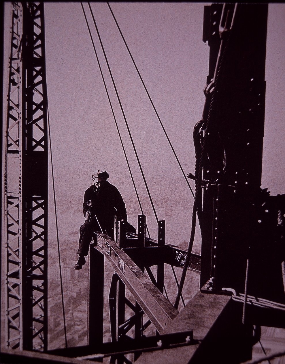 Empire State Building under bygging, viser bolter med skiftenøkkel av Lewis Wickes Hine