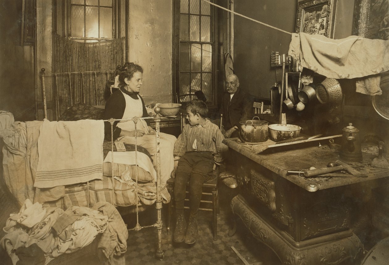 Jimmie Chinquanana kategori "under klasse", hjemme i New York bak familiebutikken, 1913 av Lewis Wickes Hine