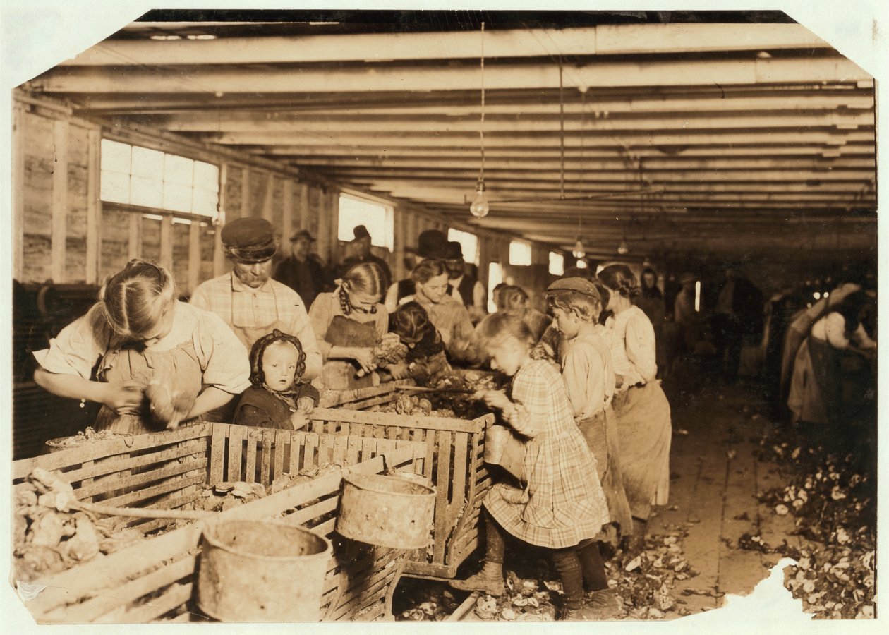Rosy på 8 år jobber en 14-timers dag som østers-shucker på Dunbar Cannery, Louisiana, 1911 av Lewis Wickes Hine