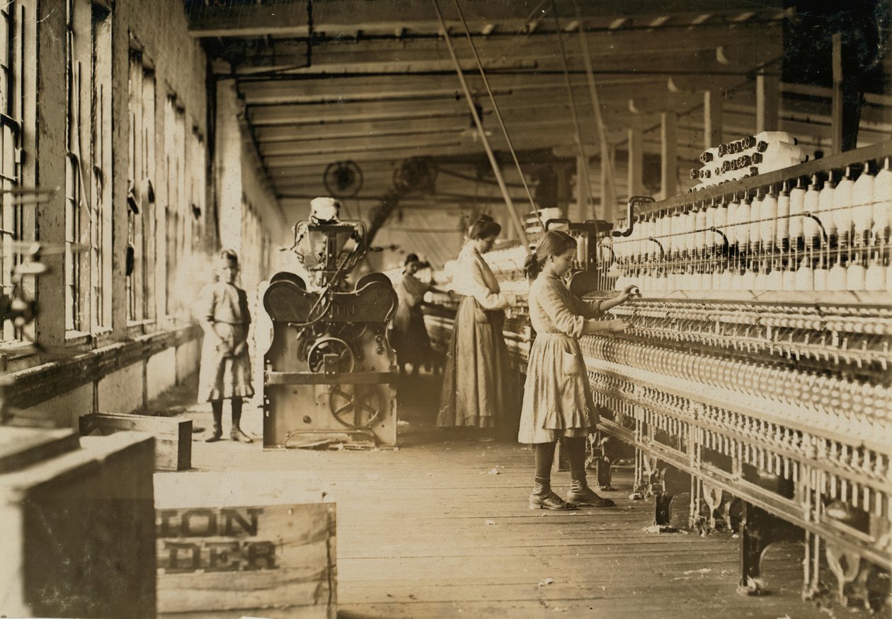 To unge spinnere i Catawba Cotton Mills, Newton, North Carolina, 1908 av Lewis Wickes Hine