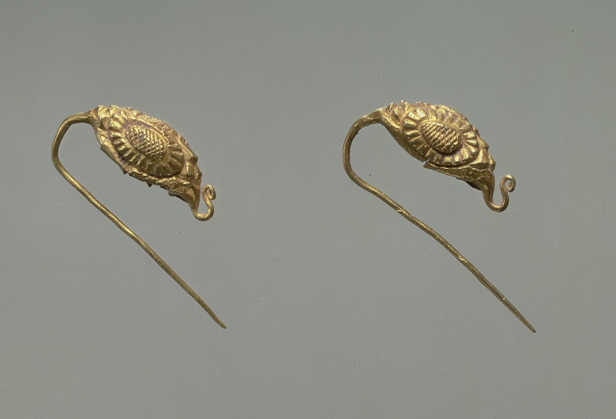Et par gulløreringer, Liao-dynastiet, 10-1100-tallet av Liao Dynasty Chinese School