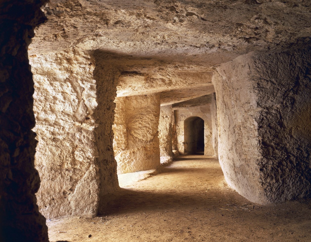 Gang hugget inn i kalkstein i Euryalus slott, 402-397 f.Kr., bygget for defensive formål av Dionysius Elder, Syracuse, Italia, antikkens gresk sivilisasjon, Magna Graecia, 5.-4. århundre f.Kr. av Unbekannt Unbekannt