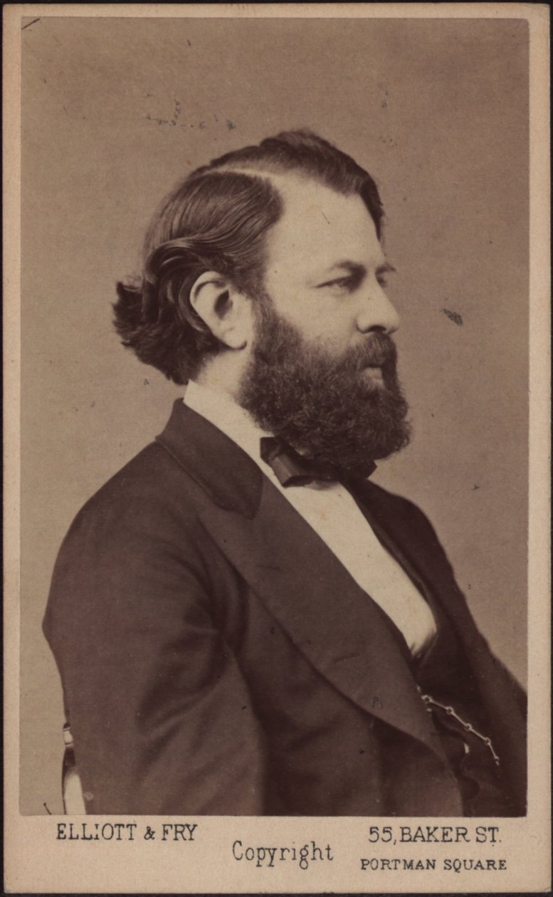 Portrett av fiolinisten og komponisten Joseph Joachim 1831-1907, ca. 1875. av London . Photo studio Elliott and